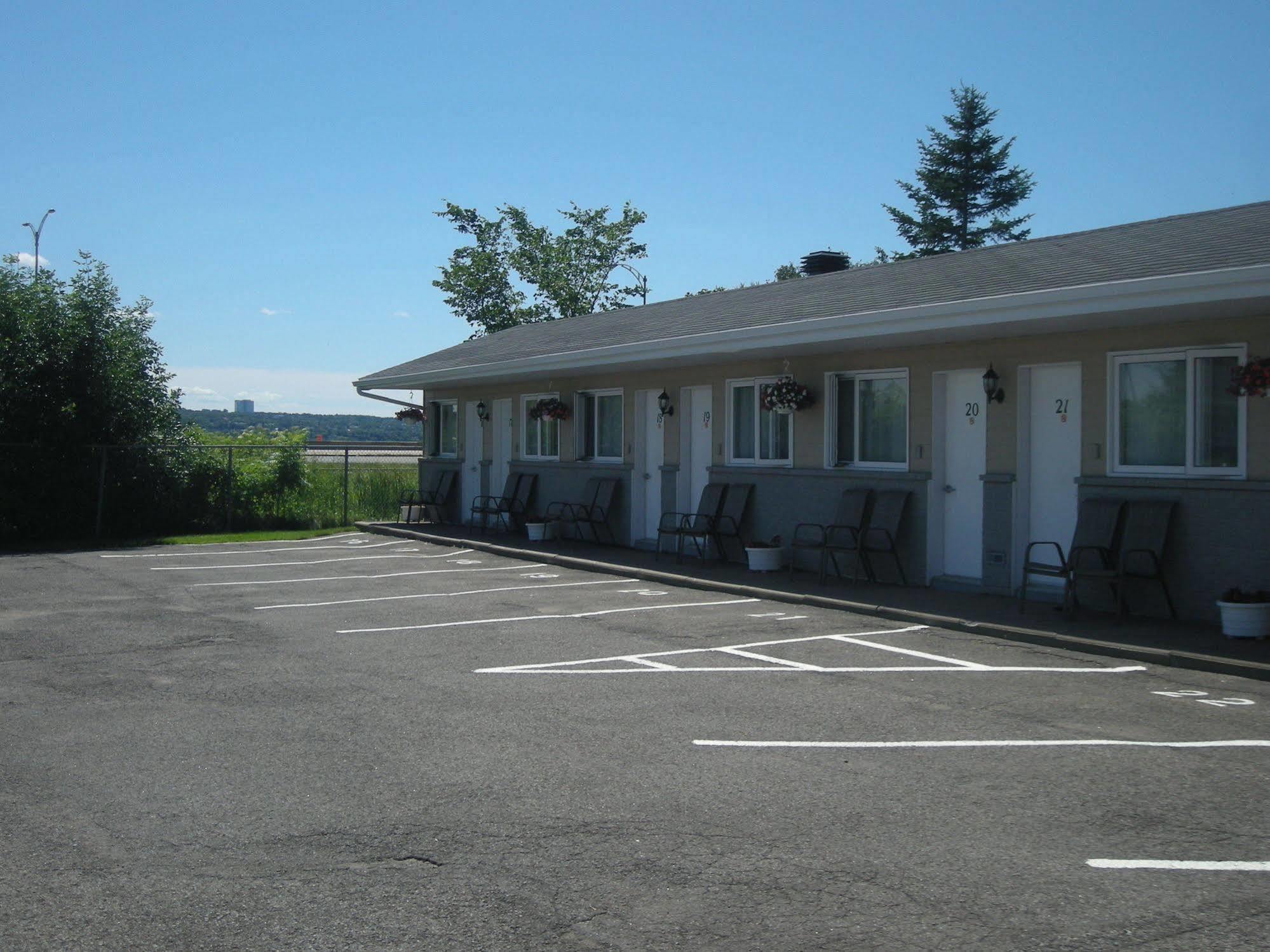 Motel Chevalier Quebec City Ngoại thất bức ảnh